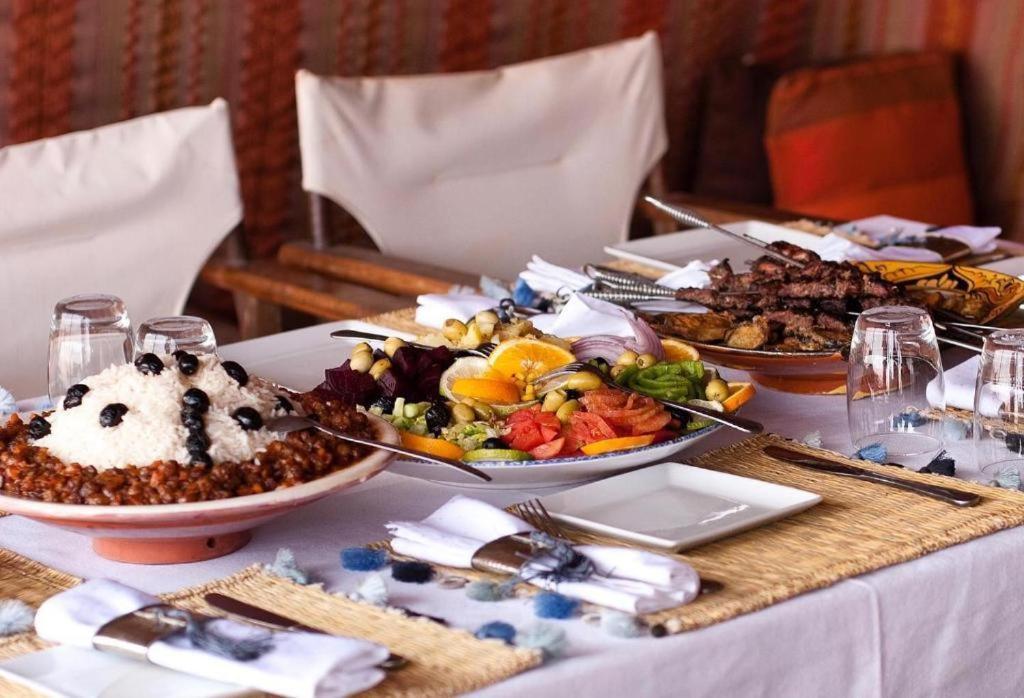 Family Luxury Glamping Hotel Merzouga Exterior photo