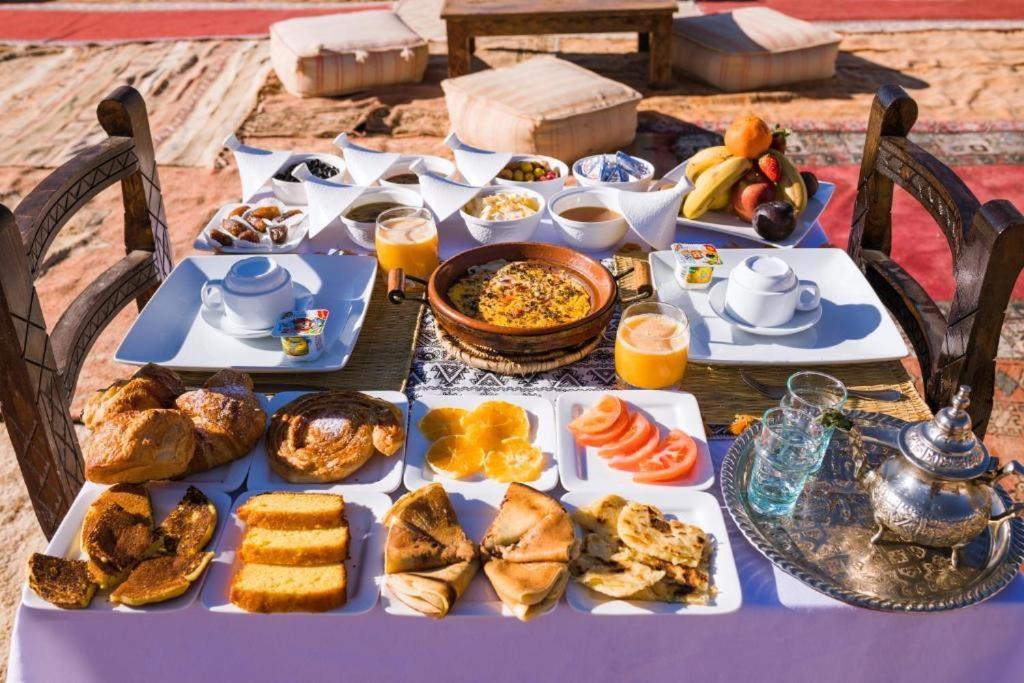 Family Luxury Glamping Hotel Merzouga Exterior photo